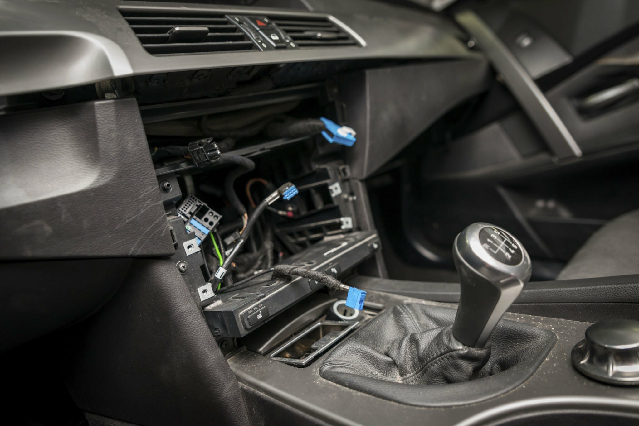 Rivan Car Audio & AC: Suara yang Menyatu dengan Jiwa Mobil di Cilacap